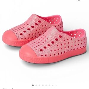 Native Jefferson Bling Kids Slip-On Shoes in Pink Glitter